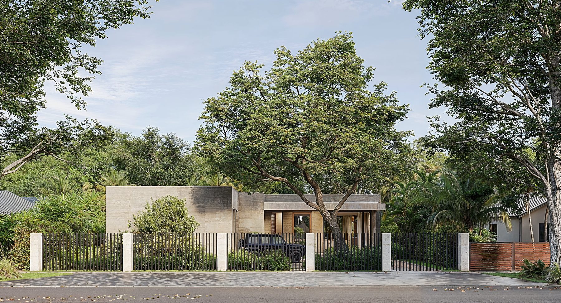 285 House — hero